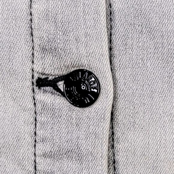 LuLaRoe Jaxon Denim Jacket Small Two-Tone Grey Blue Wash Stretch Jean Coat - Picture 6 of 13